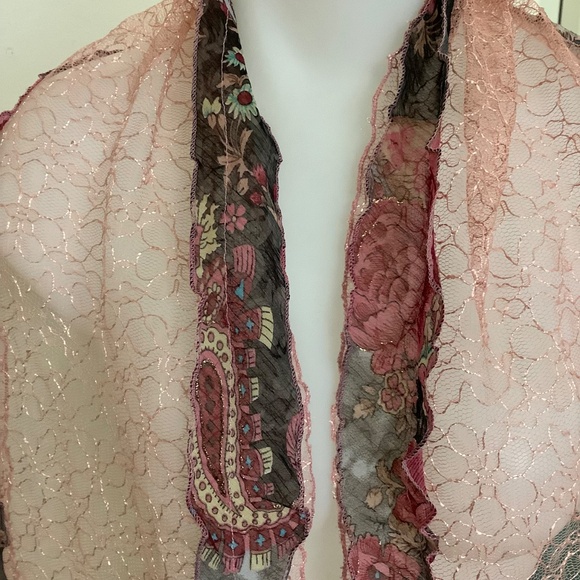 Pink Lace Fancy Scarf Excellent Condition - Picture 2 of 13